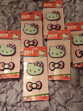 6 Hello Kitty Hair Clips